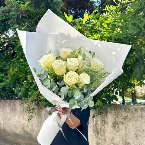 Timeless White 10 White Rose Bouquet
