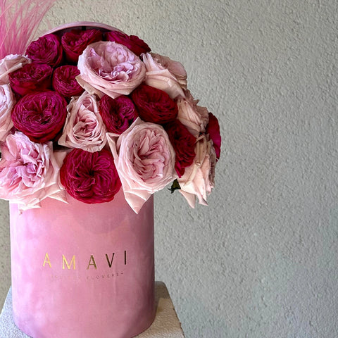 Pretty in Pink Roses in a Box 