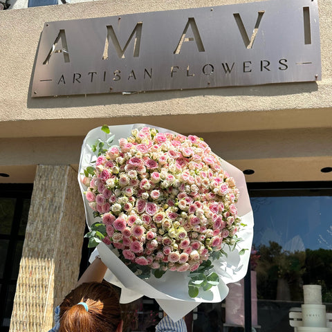 Romantic Pink Roses Bouquet 