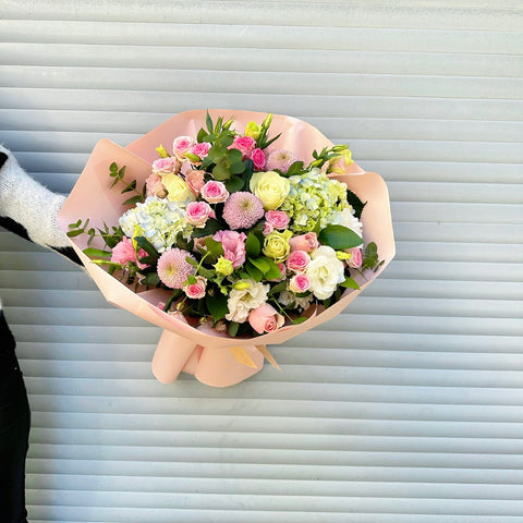Linda Seasonal Bouquet
