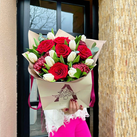 Royal Roses &amp; White Tulips Valentine's Day Special Bag Bouquet