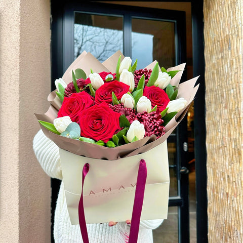Royal Roses &amp; White Tulips Valentine's Day Special Bag Bouquet
