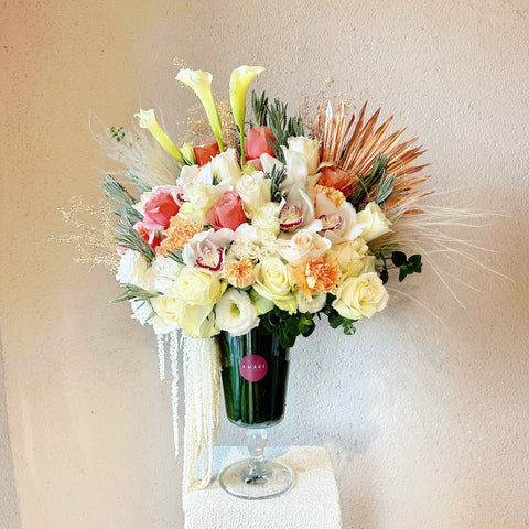 Pearl White Simple Elegance Vase Arrangement