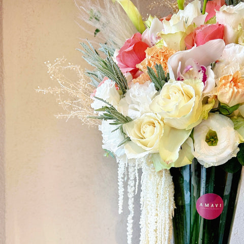 Pearl White Simple Elegance Vase Arrangement