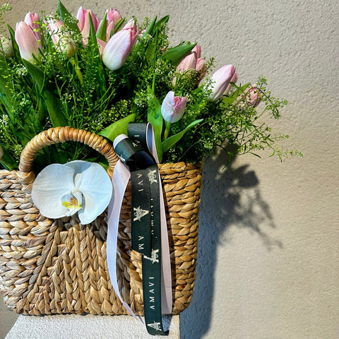 Laliquea Special Basket 41 Pale Pink Tulips