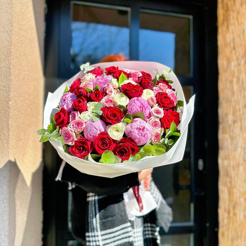 Be Mine Forever Maxi Peony Bouquet