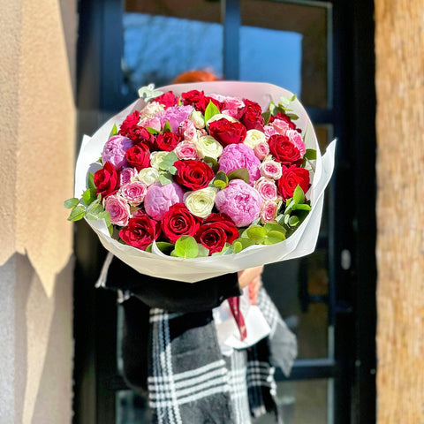 Be Mine Forever Maxi Peony Bouquet