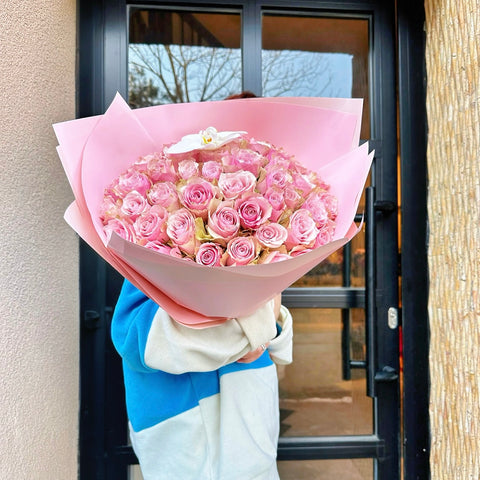 Royal Athena 41 Pink Rose Bouquet 
