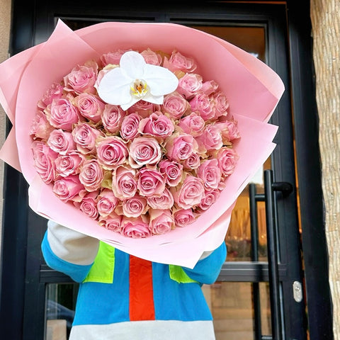 Royal Athena 41 Pink Rose Bouquet 
