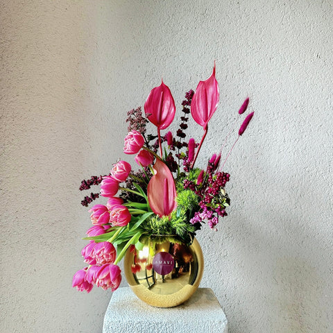 Tulip Arrangement in Blush of Gold Stylish Vase