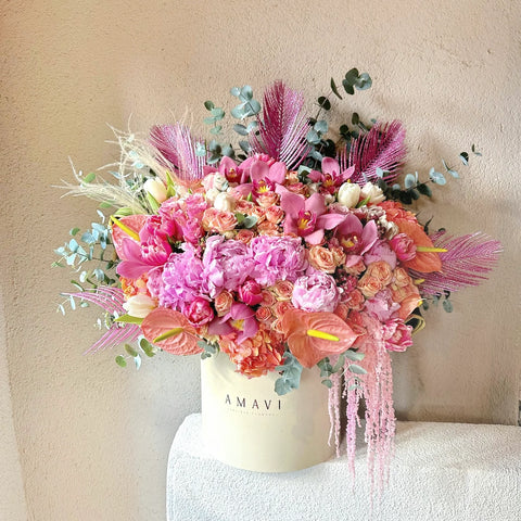 Rosé Luxe Blooms Premium Giant Box Pink Peony Arrangement