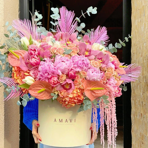 Rosé Luxe Blooms Premium Giant Box Pink Peony Arrangement