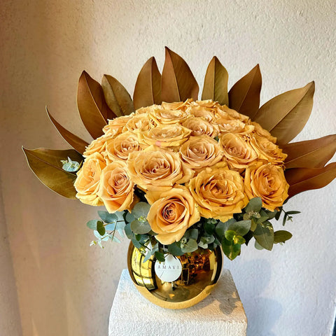 Amber Blush Roses in Gold Vase 