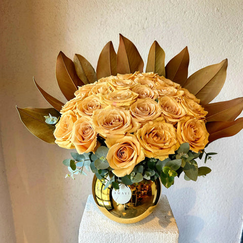 Amber Blush Roses in Gold Vase 