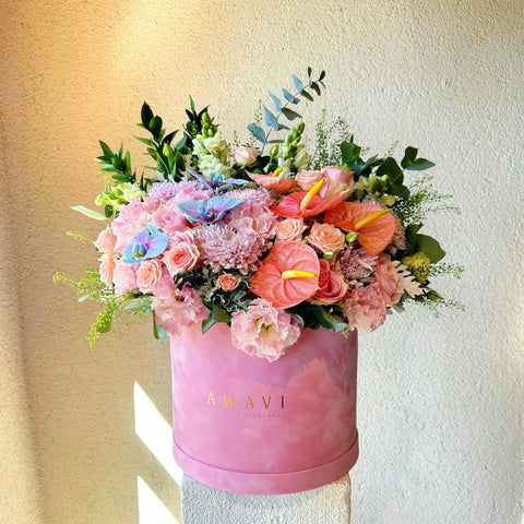 Hello Beauty! Maxi Arrangement in Pink Velvet Box