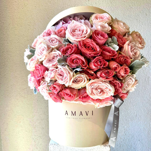 Rosy Romance Premium Maxi Roses in Box