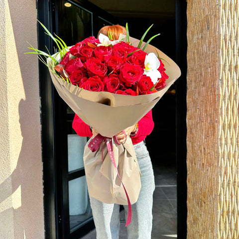 Beige Endless Love 30 Red Rose Bouquet 
