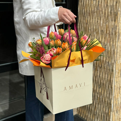 Colors of the Day 30's Tulip Bouquet in Bag